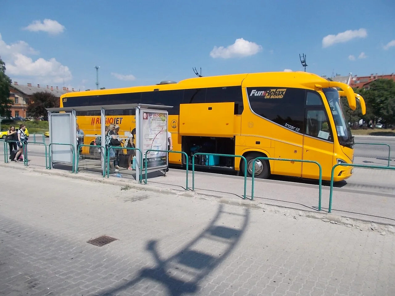 Автобусний квиток із пересадкою: одна чи різні броні