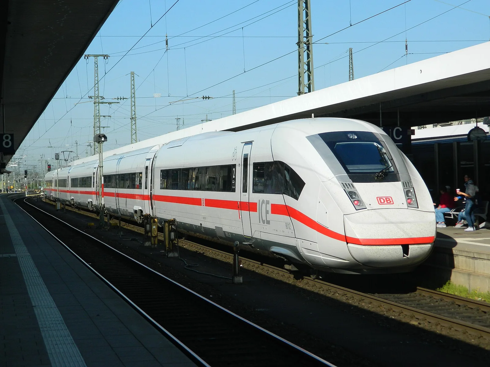 Deutsche Bahn: як купити квиток і зрозуміти прив’язку до поїзда
