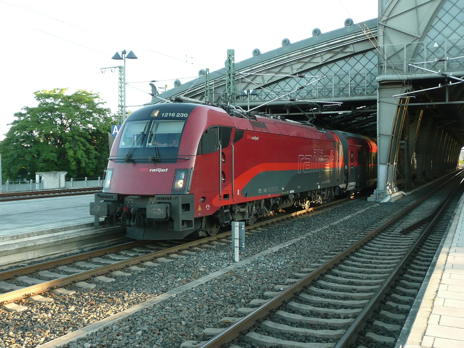 Квитки ÖBB: Railjet, тариф і перевірка місця