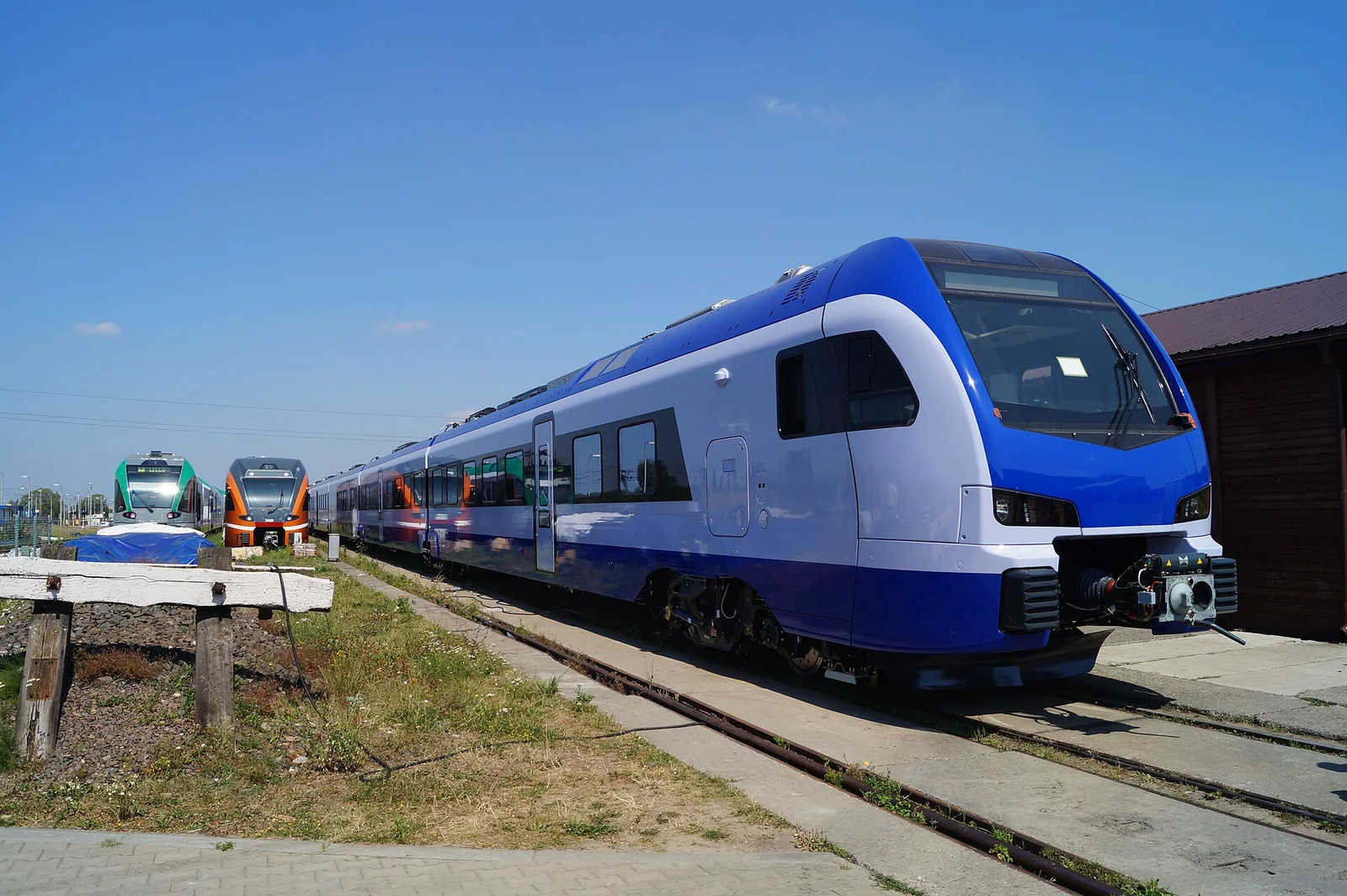 Пасажирський поїзд на залізниці