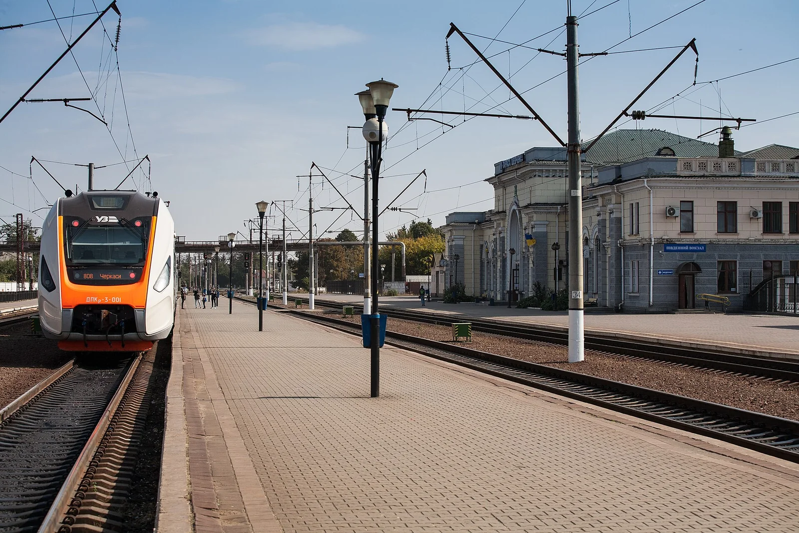 Пасажирський поїзд на залізниці