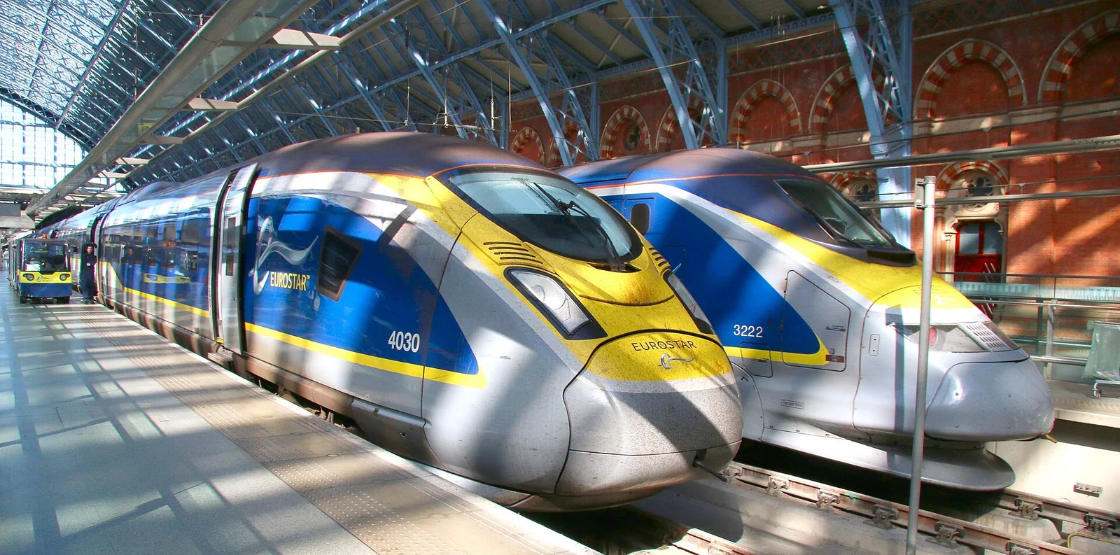 Поїзд Париж — Лондон Eurostar: посадка, документи й місцевий час